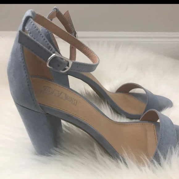 Shoes - Pastel Spring Baby Blue Heels 7 1/2